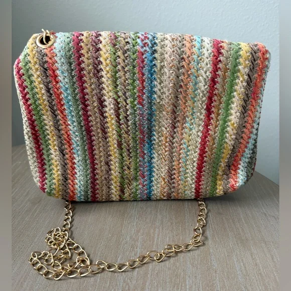Multicolor Woven Crossbody Bag with Gold Chain - Picture 4 of 4